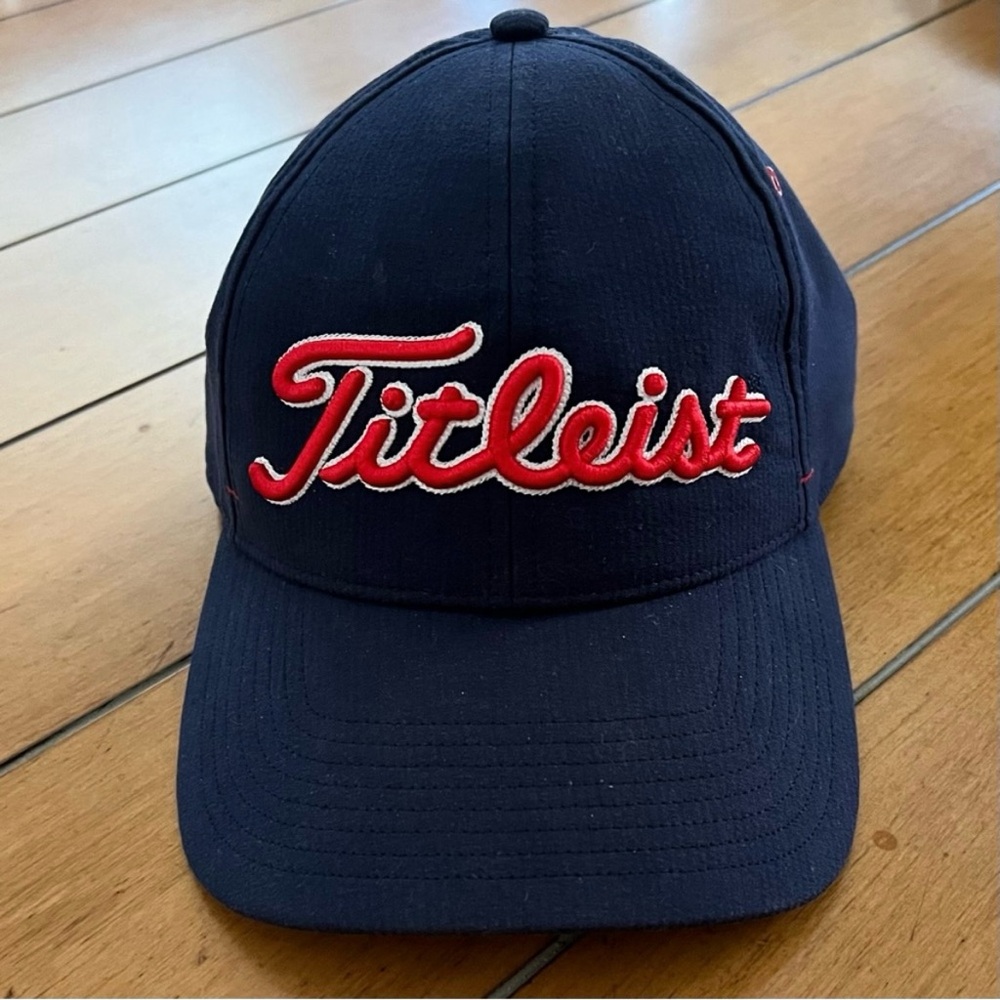 Titleist Vintage Navy Golf Cap With Red Embroidery